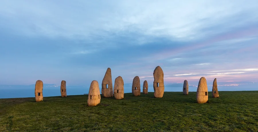 Torre de Hércules y Parque Escultórico