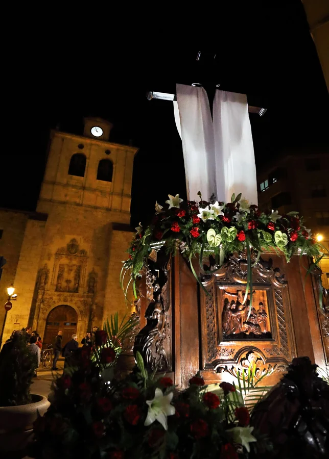 Paseo del Espolón de Burgos durante la procesión de las Palmas