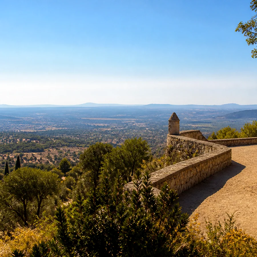 Recreación ilustrativa: Mirador del Paseo Alto de Cáceres con vistas a los llanos y a las sierras
