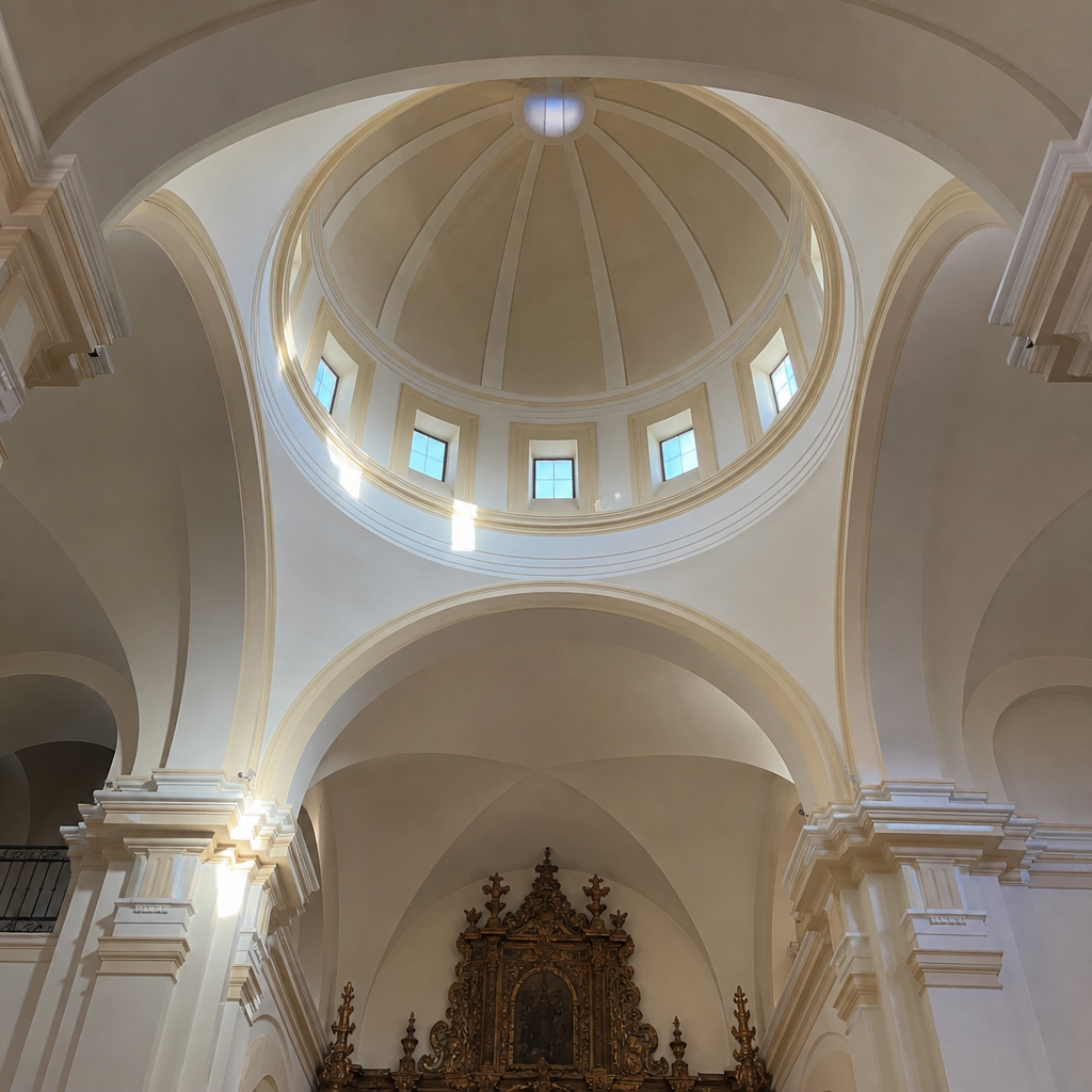 Cúpula y pechinas de la Iglesia de Nuestra Señora de la Expectación en Encinas Reales