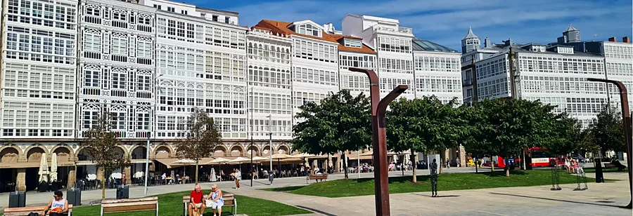 Recreación ilustrativa: A Coruña en un día: Torre, parque escultórico y Ciudad Vieja