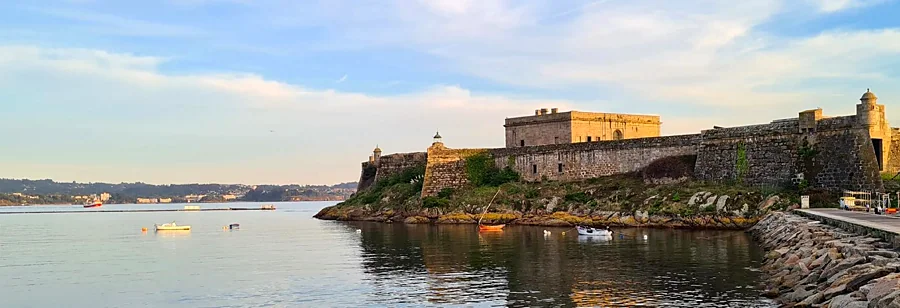 Recreación ilustrativa: A Coruña Histórica con guía oficial