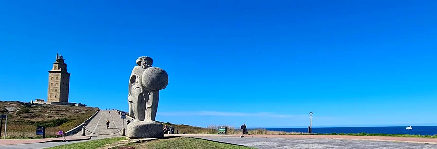 Recreación ilustrativa: Torre de Hércules y Jardín Escultórico con guía oficial