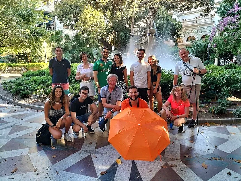 Recreación ilustrativa: Alicante esencial: Explanada, casco antiguo y Casa Carbonell