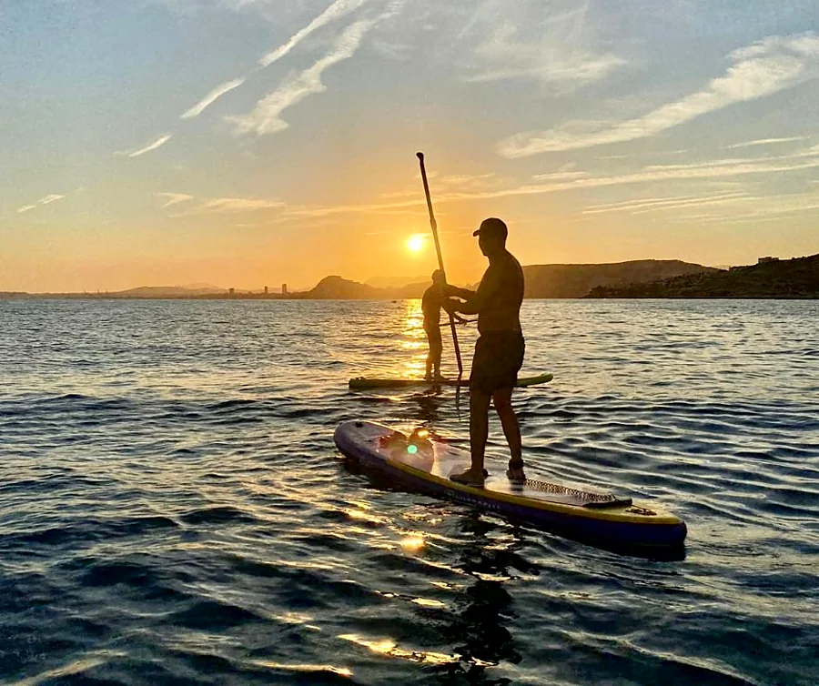 Recreación ilustrativa: Ruta en paddle surf por el Cabo de las Huertas