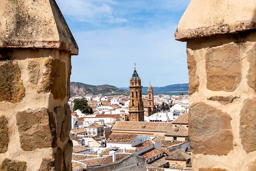 Recreación ilustrativa: Misterios y leyendas de Antequera con una guía local
