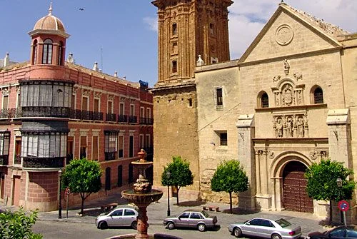 Recreación ilustrativa: Antequera de plaza en plaza con Sondytour