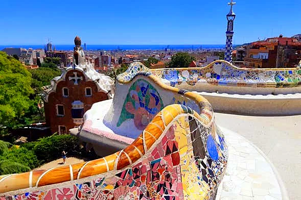 Recreación ilustrativa: Parque Güell con guía: recorrido gratuito por la obra de Gaudí