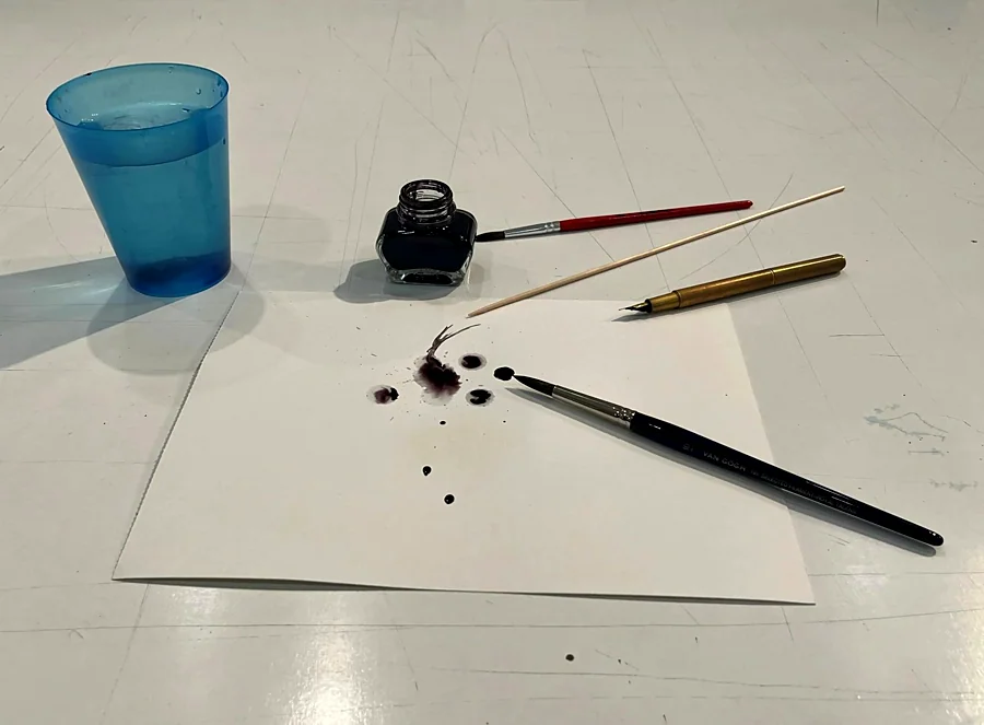 Recreación ilustrativa: Formas tintadas: taller creativo de Inktober