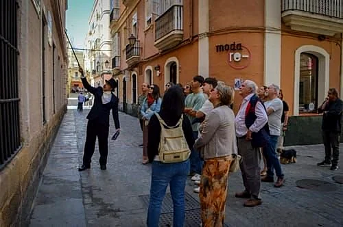 Recreación ilustrativa: Cádiz en fotografías e imágenes históricas
