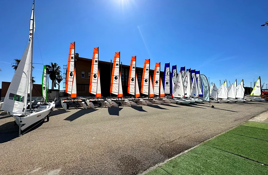 Recreación ilustrativa: Alquiler de kayak en la Bahía de Cádiz