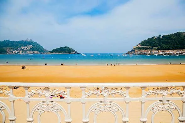 Recreación ilustrativa: Free tour de la Belle Époque donostiarra