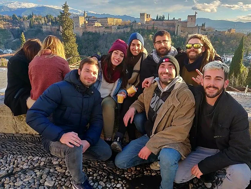 Recreación ilustrativa: La Alhambra desde el Albaicín y el Sacromonte