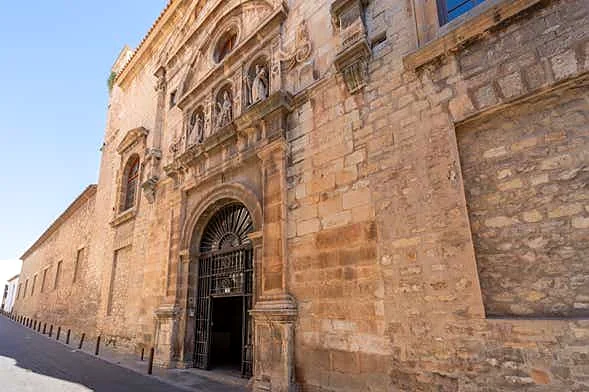 Recreación ilustrativa: Visita guiada por Jaén: Catedral, refugio y Baños Árabes