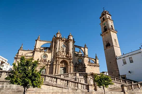 Recreación ilustrativa: Visita guiada al Alcázar y la Catedral de Jerez