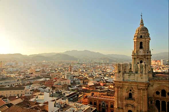 Recreación ilustrativa: Free tour por Málaga: Larios, Catedral y Picasso
