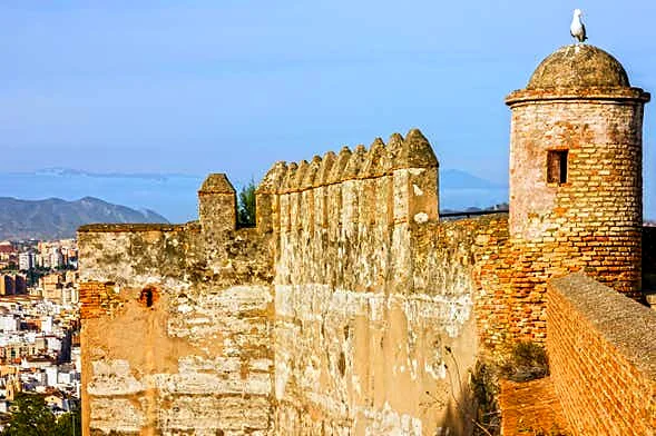 Recreación ilustrativa: Recorrido guiado por el Castillo de Gibralfaro