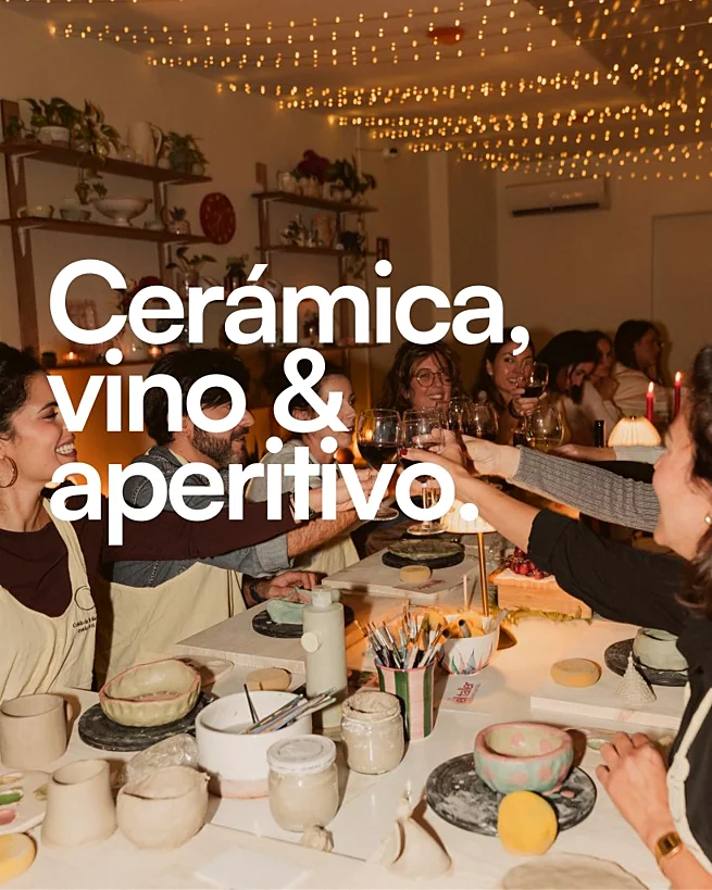 Recreación ilustrativa: Modela dos piezas en el taller Cerámica & Vino