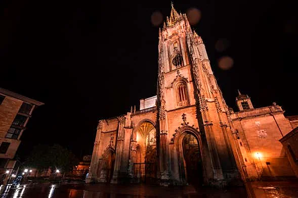 Recreación ilustrativa: Misterios y leyendas de Oviedo