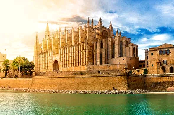 Recreación ilustrativa: La Seu por dentro: visita guiada a la catedral