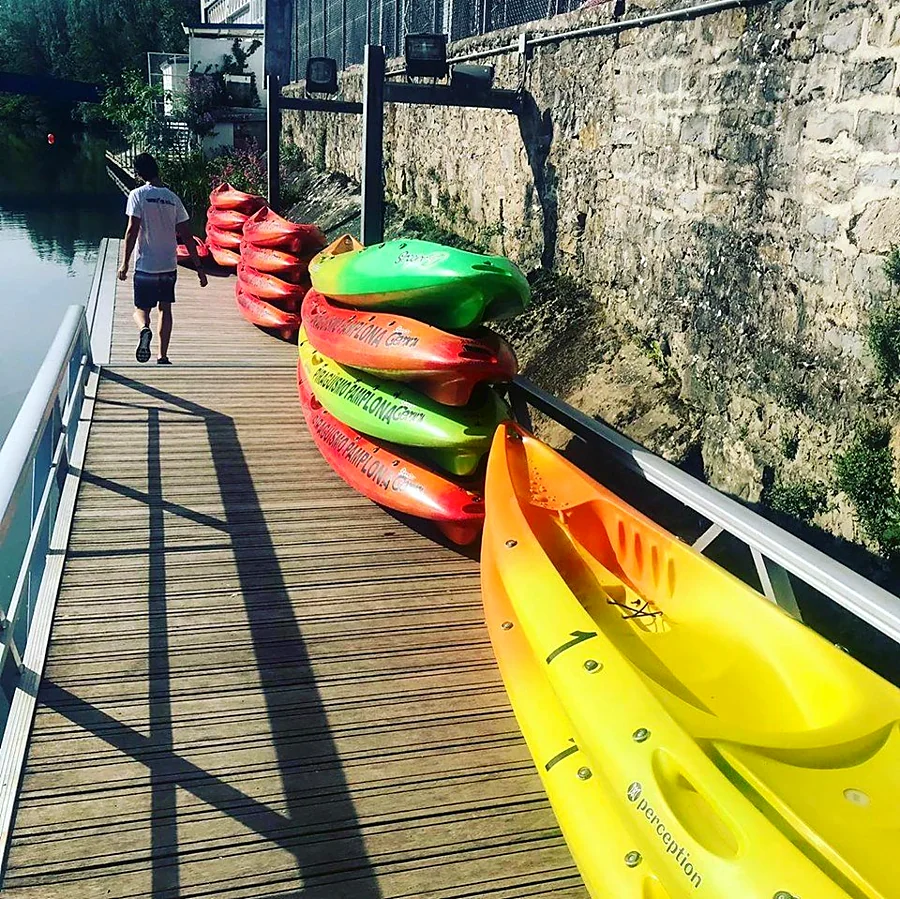 Recreación ilustrativa: Kayak en el Arga desde el Molino de Caparroso