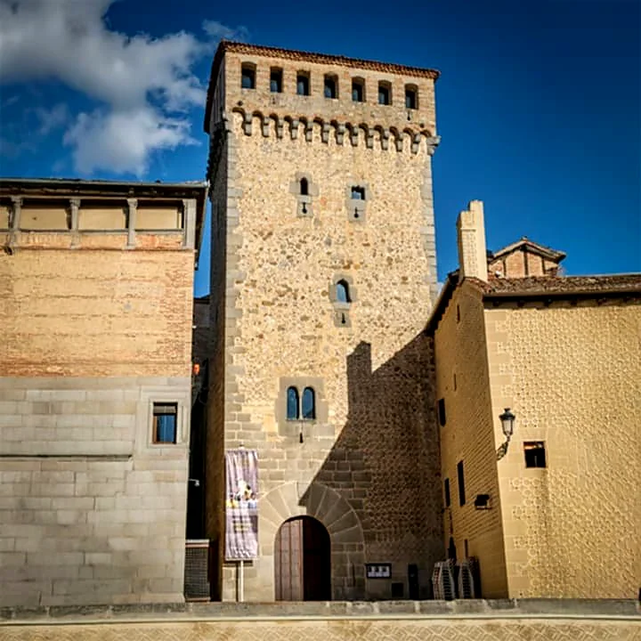 Recreación ilustrativa: Esgrafiado segoviano: visita al Torreón de Lozoya
