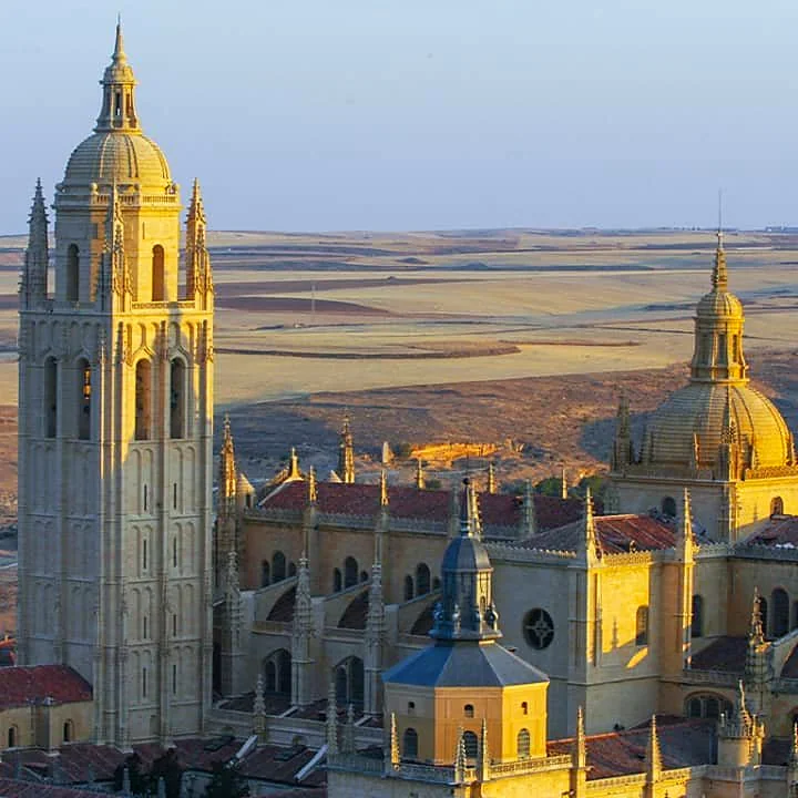Recreación ilustrativa: Del Acueducto a la Catedral por la Calle Real