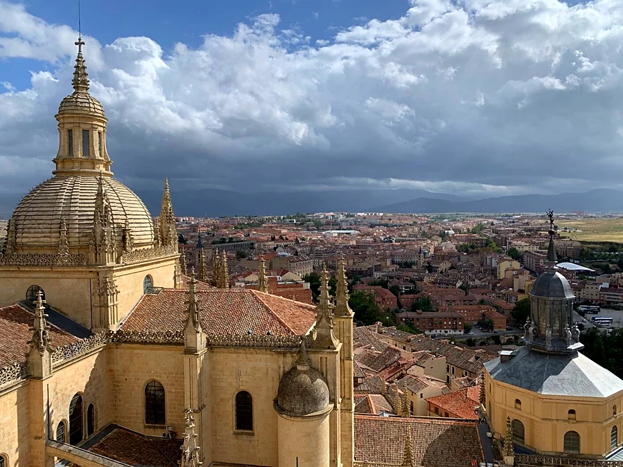 Recreación ilustrativa: Segovia a tu ritmo: visita privada personalizada