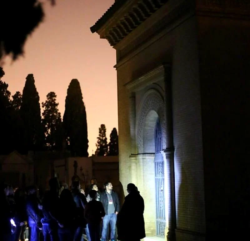 Recreación ilustrativa: Cementerio de Sevilla: historias y memoria del camposanto