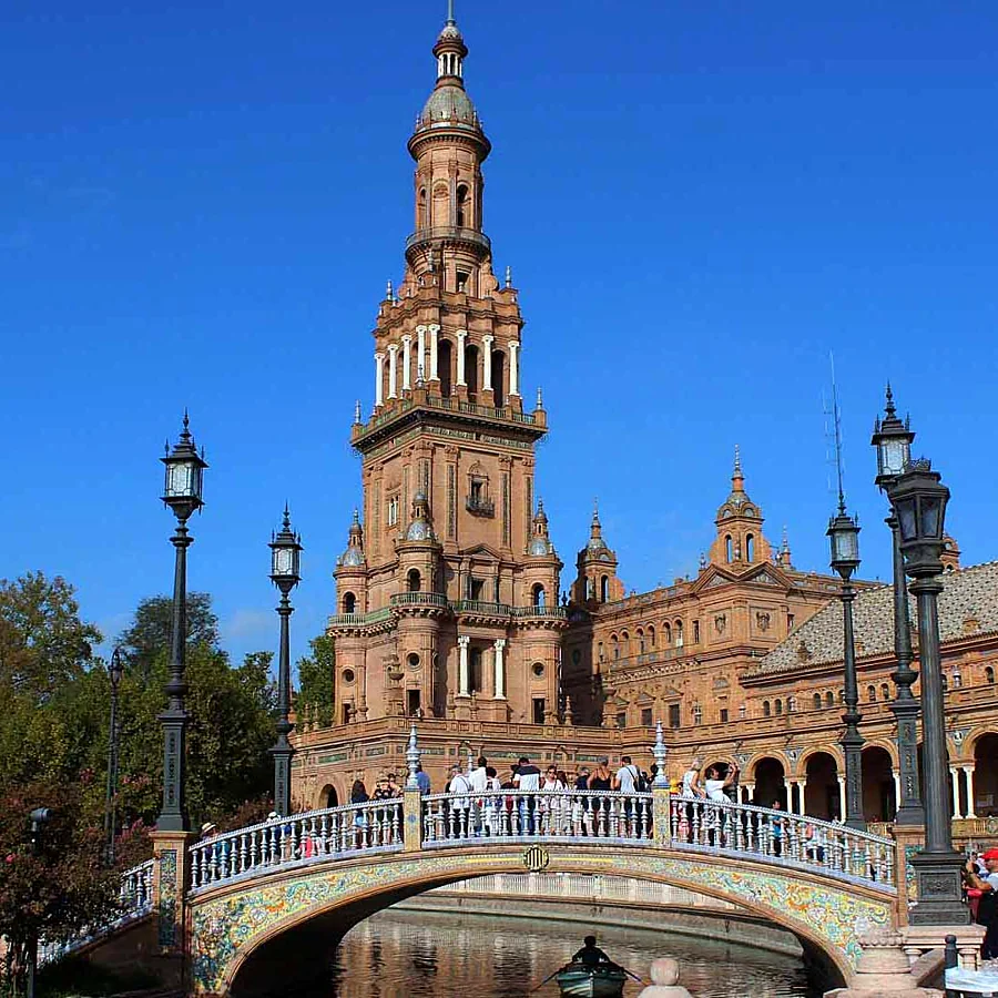 Recreación ilustrativa: Sevilla en Segway: paseo guiado por el centro histórico