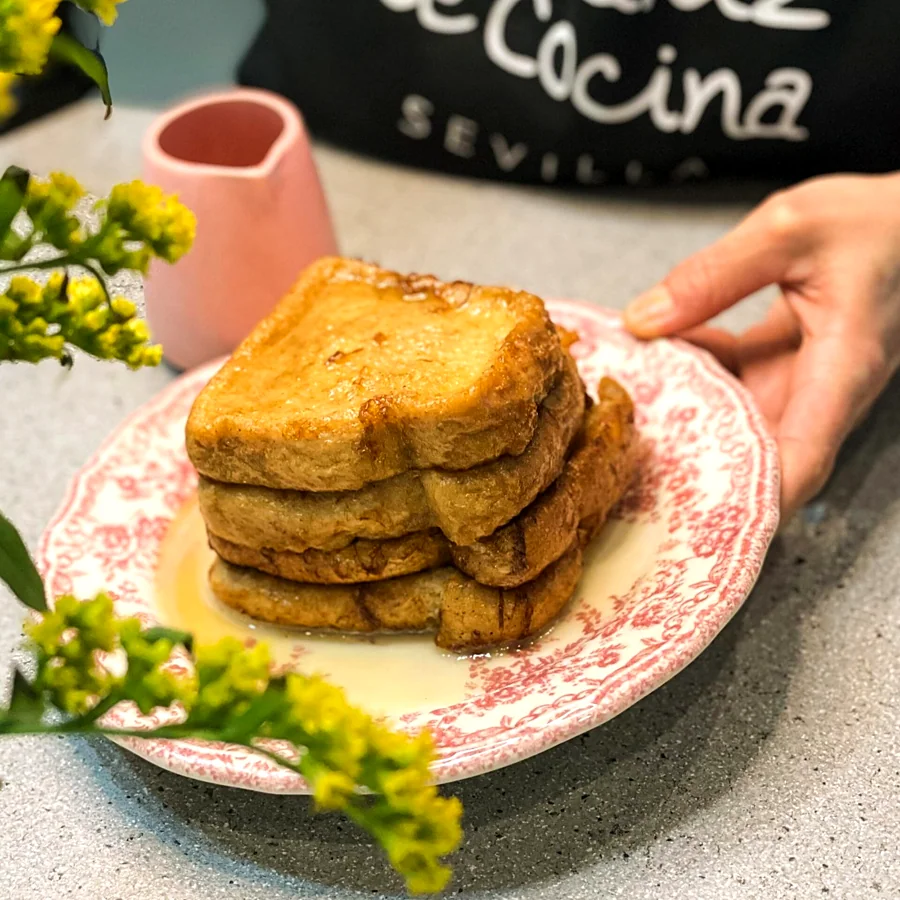 Recreación ilustrativa: Taller de cocina tradicional andaluza