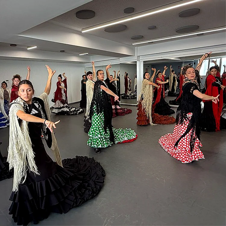 Recreación ilustrativa: Flamenco en directo en el Teatro Flamenco Triana