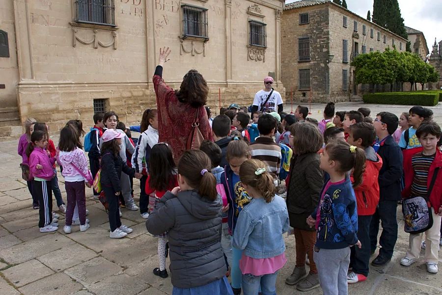 Recreación ilustrativa: Un viaje al Renacimiento por Úbeda: talleres y recorrido escolar