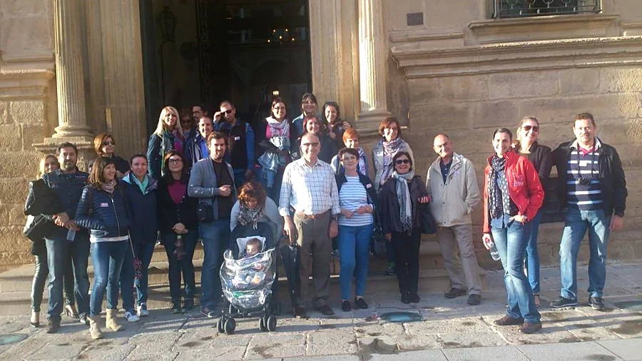 Recreación ilustrativa: Úbeda monumental con entradas a sus grandes interiores