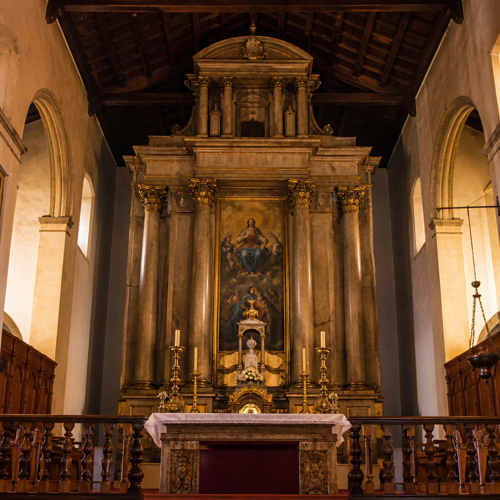 Altar mayor de la Iglesia de San Pedro de Alcántara en La Victoria