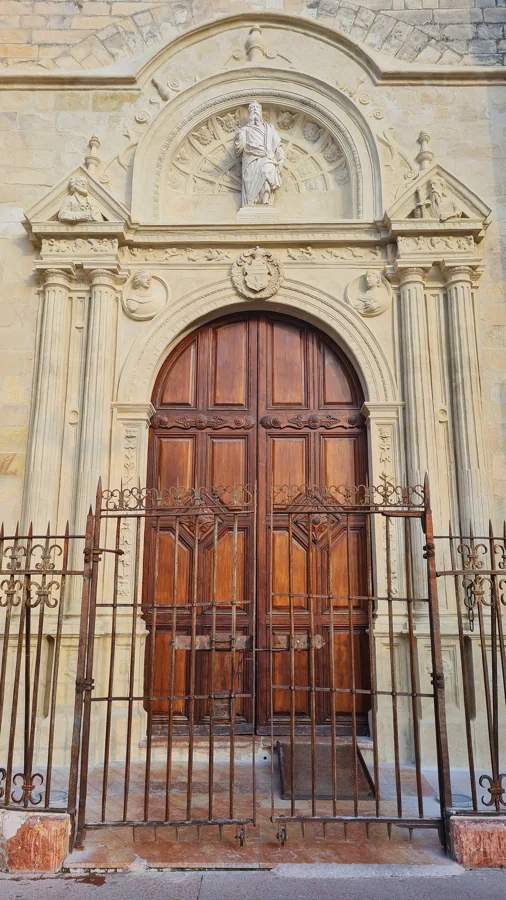 Iglesia Parroquial de San Mateo Apóstol de Lucena: qué ver y su historia