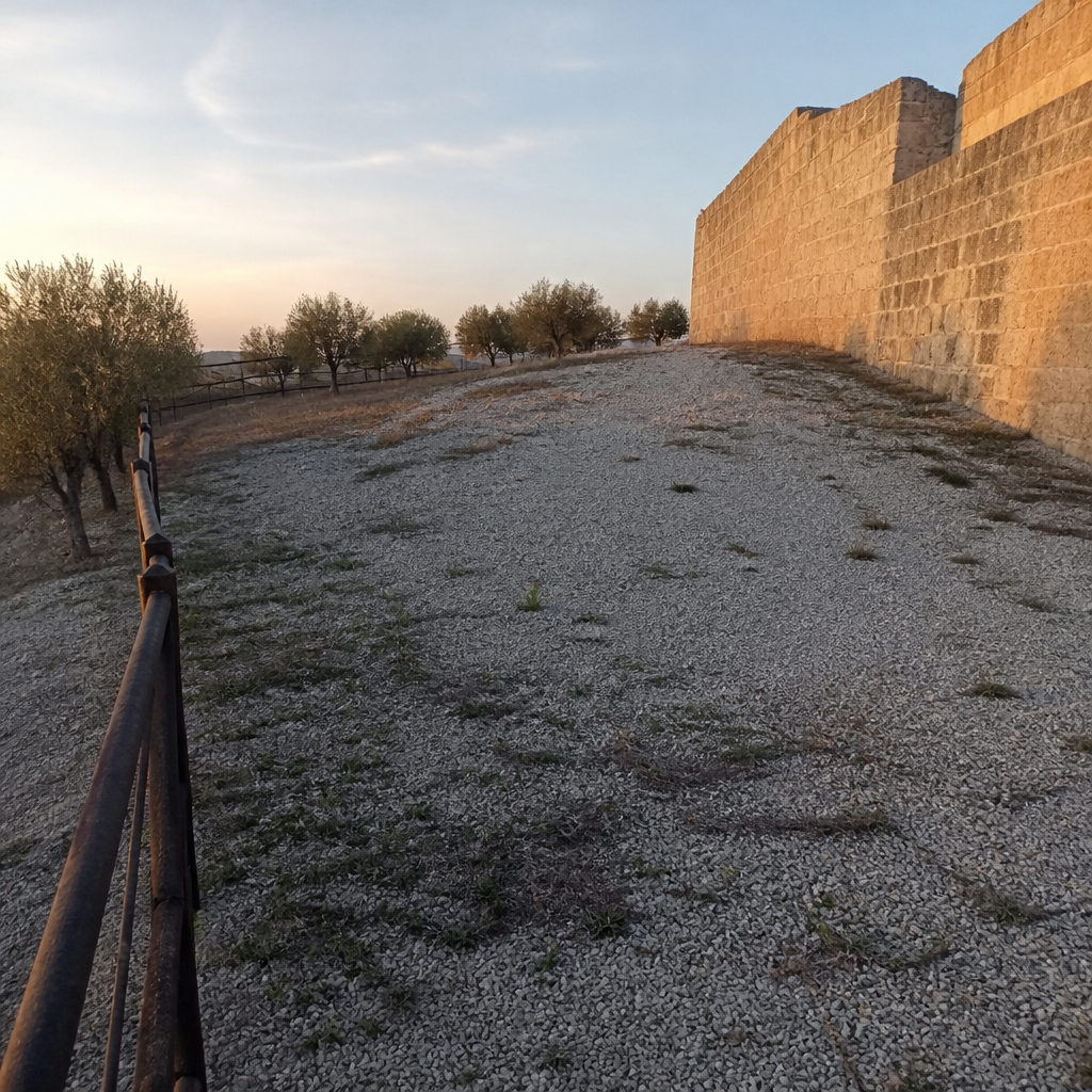 Área de reenterramiento en la ladera de la necrópolis judía de Lucena, Lucena turismo
