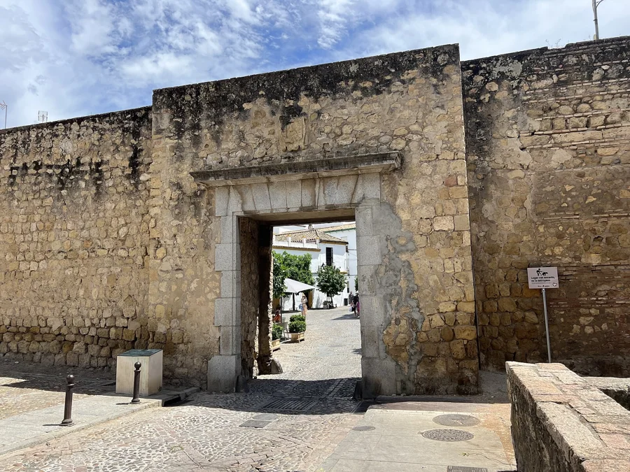 Puerta de Sevilla