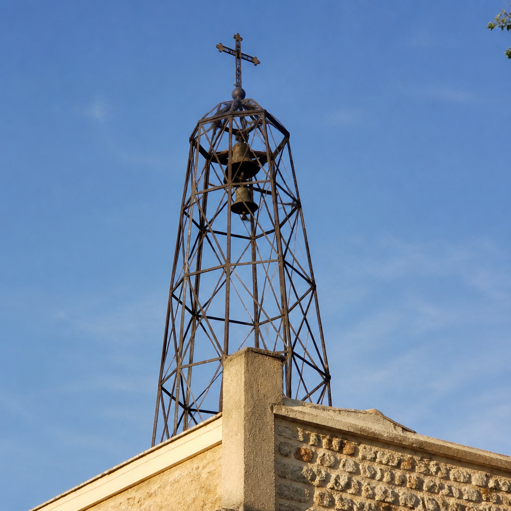 Campanario de hierro de la Ermita del Calvario de Valenzuela