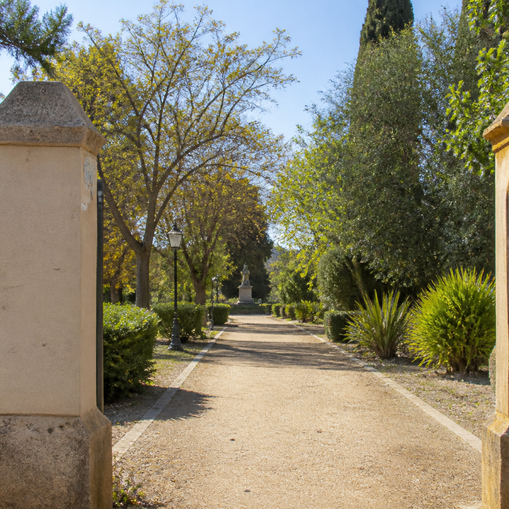 Escultura Triunfo de San Rafael en Villaharta: audioguía