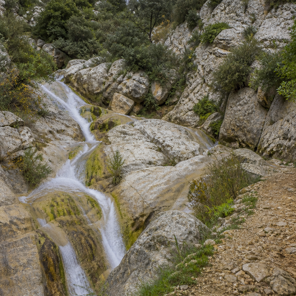 Cascadas de Las Chorreras en la ruta del río Bailón, Zuheros